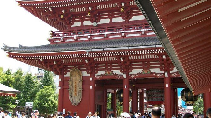 Tokyo History: Sensoji Temple & Asakusa District Private Tour - Why Asakusa Makes a Good First Tokyo Walk
