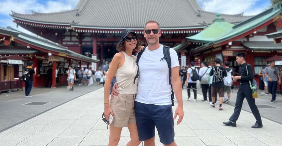 Tokyo: Meiji Jingu Shrine and Shinto Culture Walking Tour - Meeting near Harajuku and entering the forest