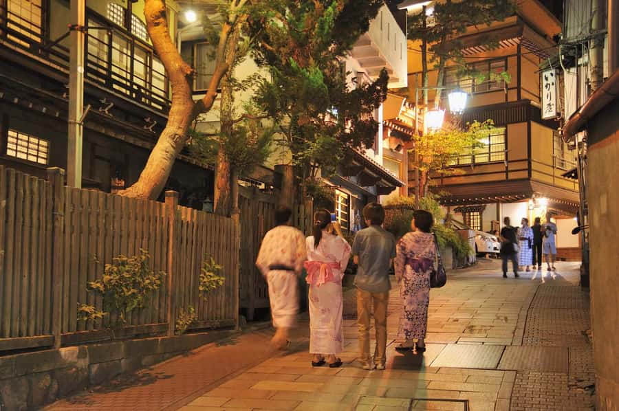 Tokyo/Nagano: private Tour with Snow Monkey Park & Temples - Obuse adds food and small-town character