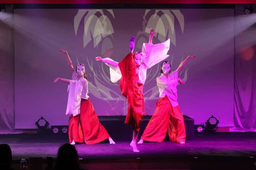 Tokyo: Samurai Entertainment Night Show in Kanda Shrine - Swordplay, dance, costumes, and modern stage effects