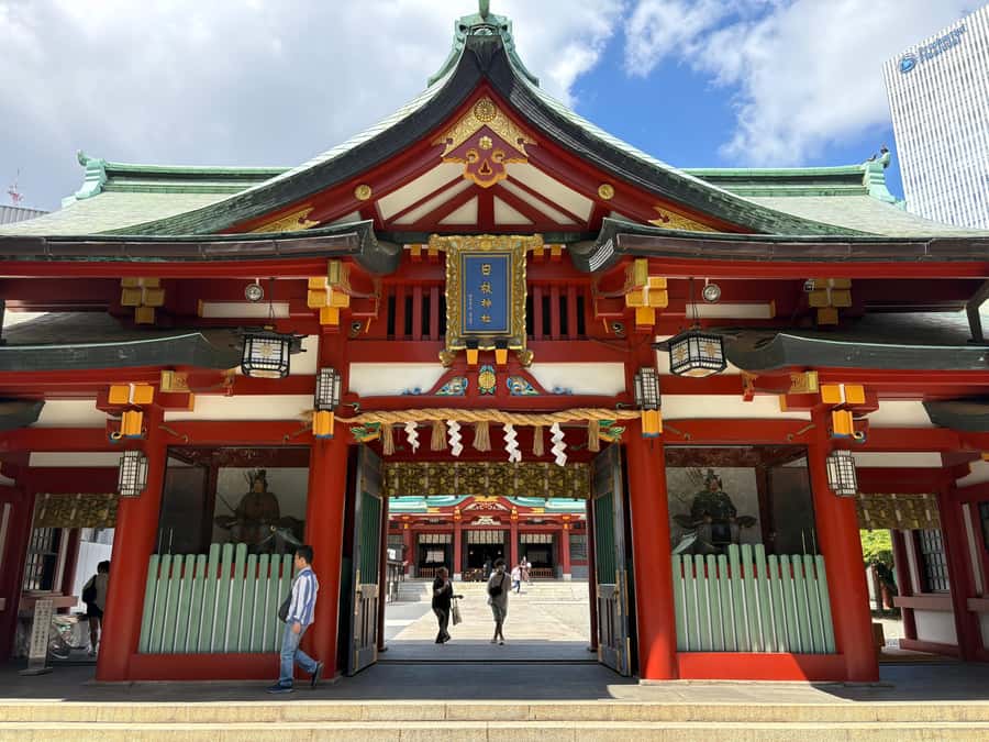 Tokyo: Visit 5 Shrines & Collect Goshuin on Private Tour - Finishing near Tokyo Tower at Zojo-ji