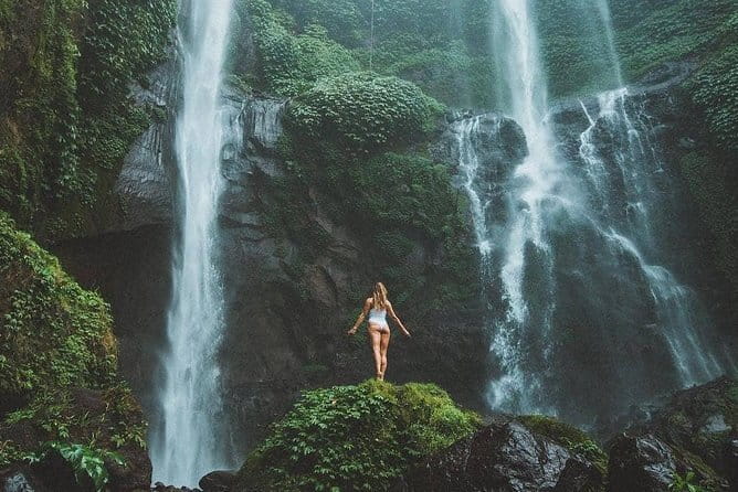 Ubud Hidden Gems Waterfall, Temple and Rice Terraces Private Tour - Kanto Lampo: a close-up waterfall stop