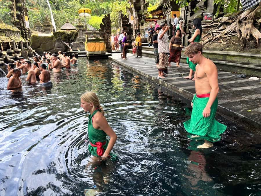 Ubud: Waterfalls, Water Temple & Rice Terraces Private Tour - Kanto Lampo Waterfall: a short stop with strong photo appeal
