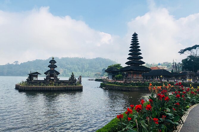 Ulun Danu Bratan Temple with Tanah Lot Sunset - Why the private vehicle matters on this route