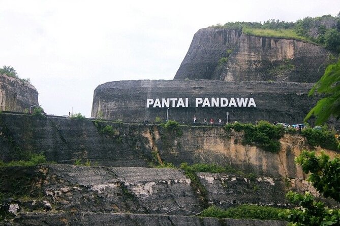 Uluwatu Temple, Beaches and Southern Bali Tour - Who should book this day?