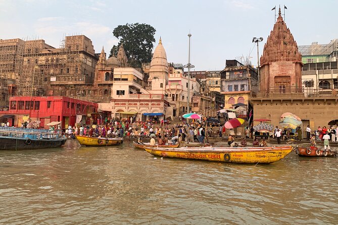 Varanasi Day Tour with Temples & Ganga Aarti – Dawn to Dusk - Dawn on the Ganges, beginning at 5:30 am
