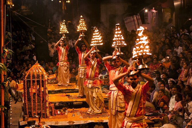 Varanasi Day Tour with Temples & Ganga Aarti – Dawn to Dusk - Walking through the old city and its temples