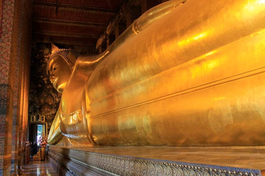 Wat Pho, Wat Arun and Wat Hong Rattanaram Private Tour - Crossing the Chao Phraya to Wat Arun