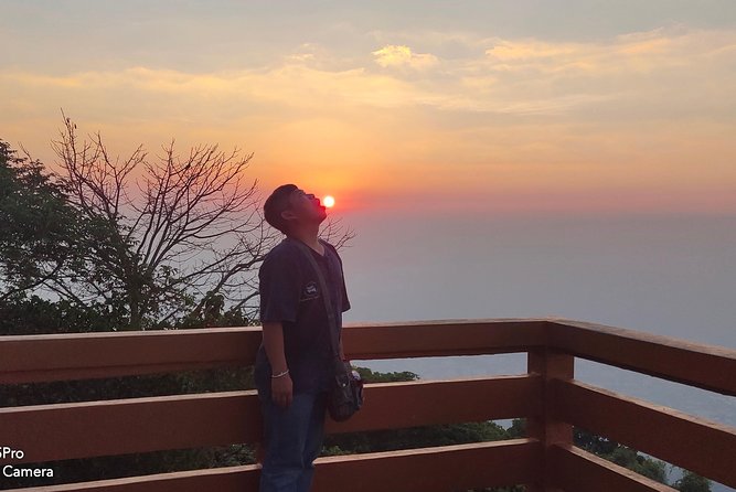 Wat Phra That Doi Suthep spiritual Sunrise Tour with an Ex-monk - What the guide can add, and where the tour can fall short
