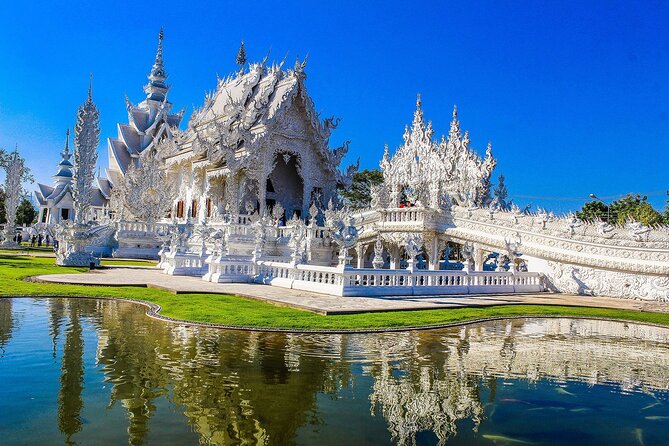 White, Red/Black and Blue Temples Full Day Trip From Chiang Mai - Wat Rong Khun, the White Temple