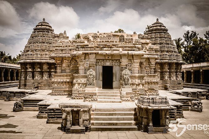 World heritage Somnathpur sculptures and Talakadu temple mystery - Keertinarayana Temple and its black granite detail
