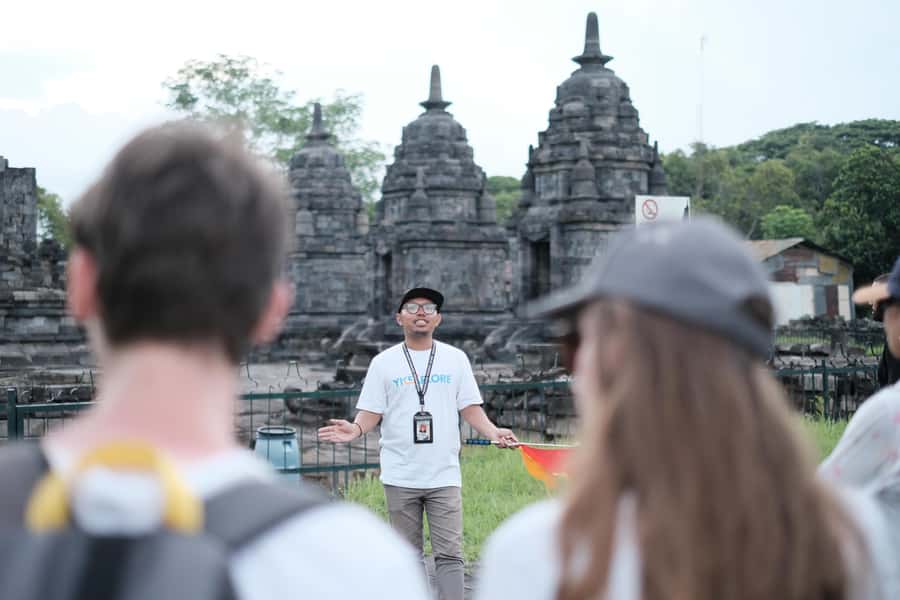 Yogyakarta: Borobudur and Prambanan Temples Guided Tour - Transport, guides, and what the price really covers