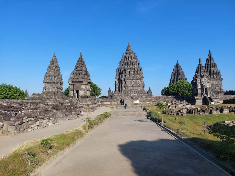 Yogyakarta: Prambanan Temple Morning Tour and Palace Tour - The extra Prambanan cost and what it means